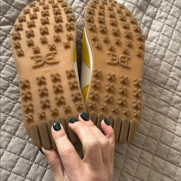 Sam Edelman Layla Sneakers - Picture 4 of 7